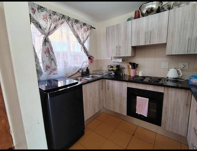 2 BEDROOM PROPERTY TO RENT IN ZWARTKOP